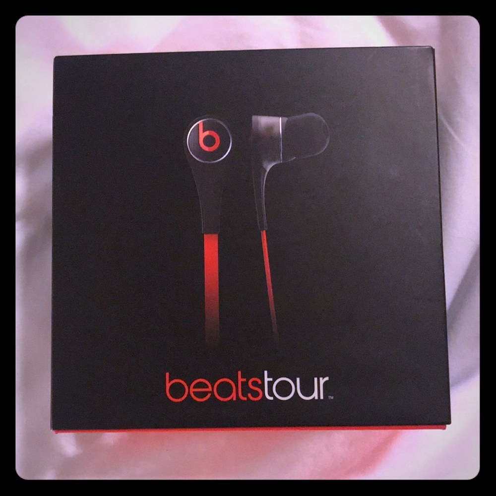Beats by Dr. Dre Tour in-ear headphones